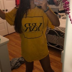 Young and reckless tee